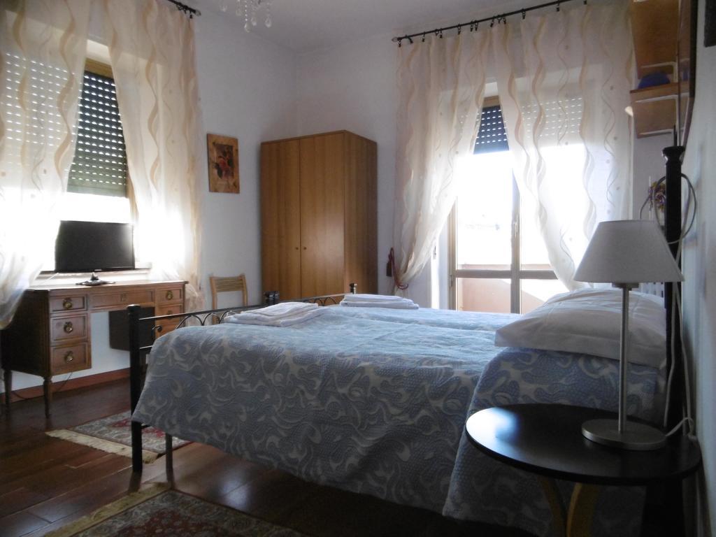 Bed and Breakfast Casa Garbata Рим Экстерьер фото